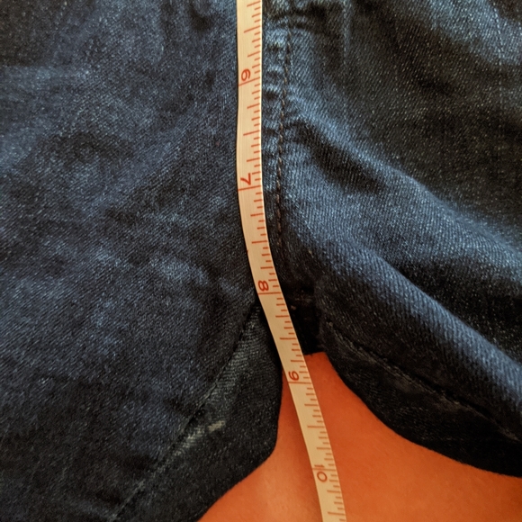 Guess Stud/Pocket Jeans - Picture 9 of 10